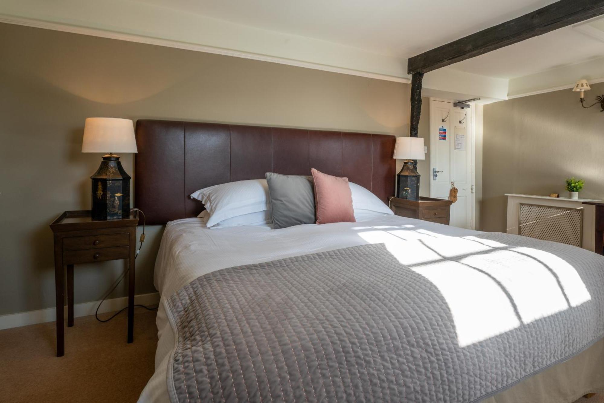 The Royal Oak Inn Chichester Dış mekan fotoğraf