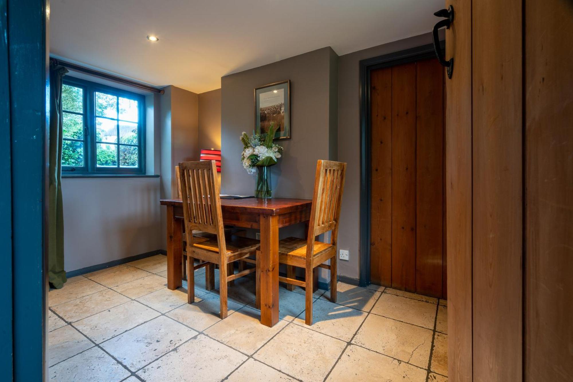 The Royal Oak Inn Chichester Dış mekan fotoğraf